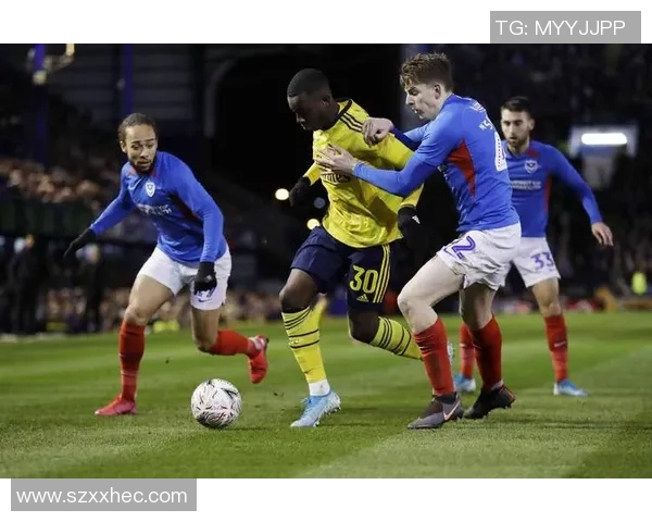 克劳利与朴次茅斯激战成和比分揭晓精彩瞬间回顾