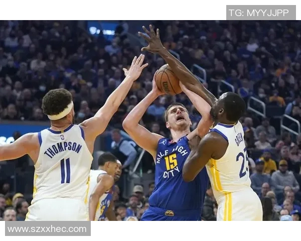 勇士与掘金季前赛精彩全场录像回顾及精彩瞬间分析