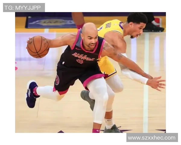 湖人队与森林狼队激战成和赛季精彩瞬间回顾与分析