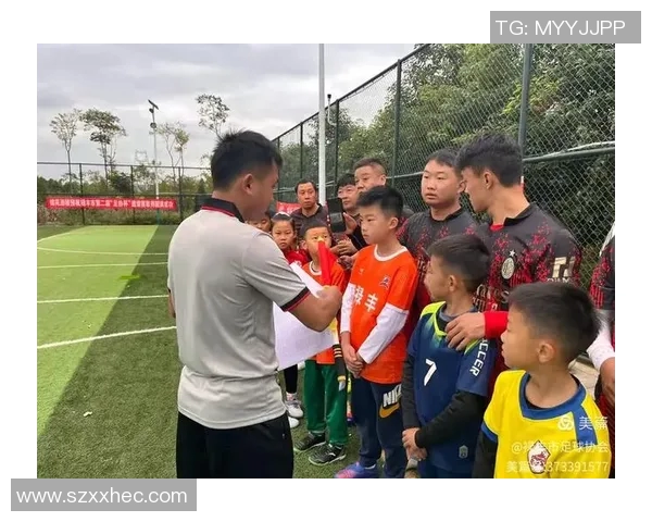 马来西亚与越南激战在即12月11日足球盛宴引发球迷热情期待 马来西亚与越南激战在即12月11日足球盛宴引发球迷热情期待