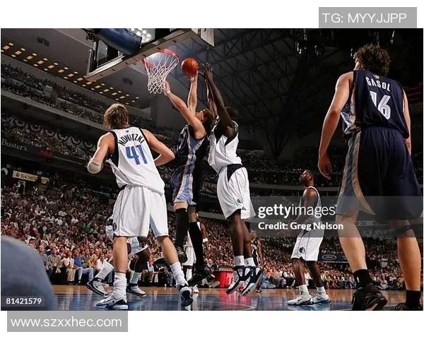 2012年NBA季后赛雷霆对小牛的激烈对决回顾与分析